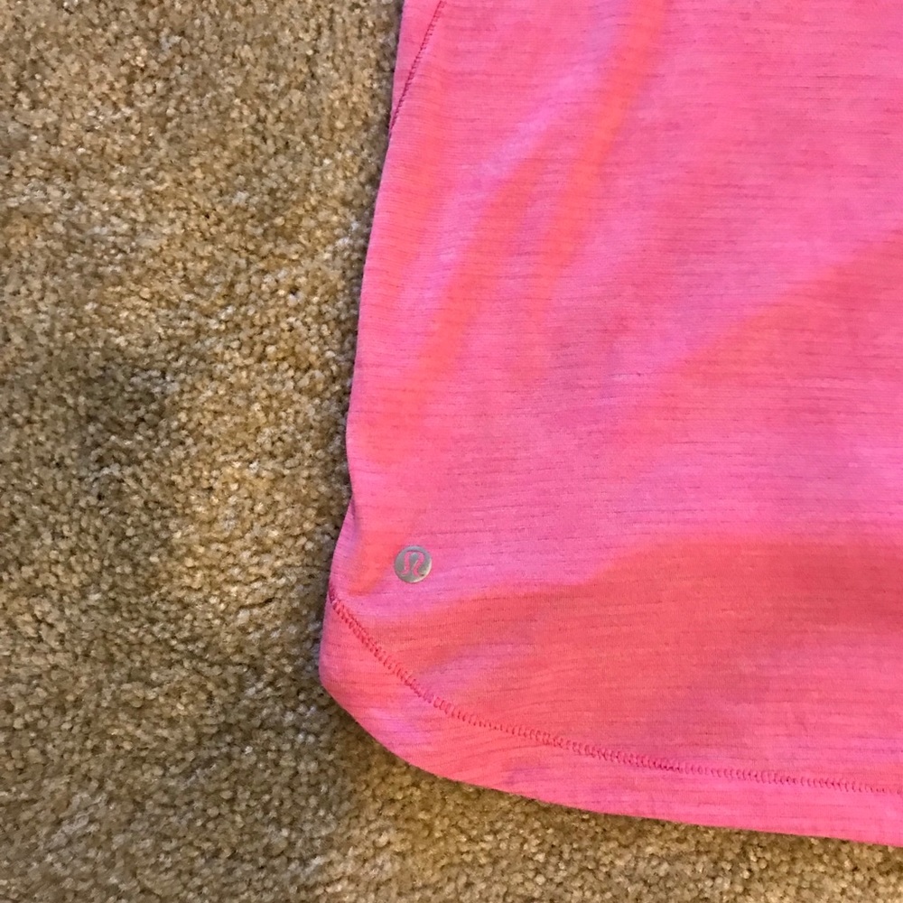 Lululemon t-shirt